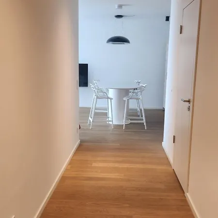 Modern Flat Near Frankfurt Messe *