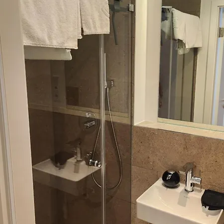 Daire Modern Flat Near Frankfurt Messe *